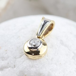 Colgante Oro 18K Diamante Natural 0.16 cts