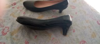 Zapatos de tacón charol negro usado tres veces
