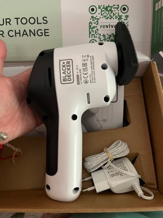 Lijadora Black+Decker triangular