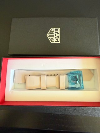 Correa TAG HEUER Beige Caucho Calibre E5 40mm