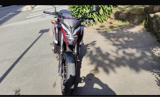 Honda CBF 650 Naked Roja/Gris