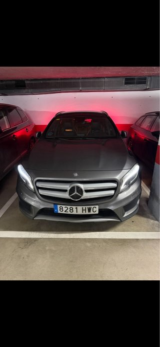 Mercedes-Benz GLA 220 4MATIC