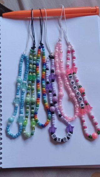 Strap de mostacillas hecho a mano
