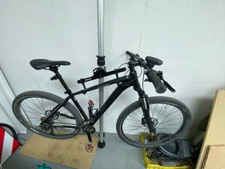 ORBEA MX40 29” Talla L + Casco + Portabicis