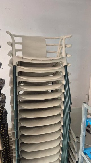 Sillas de plástico apilables