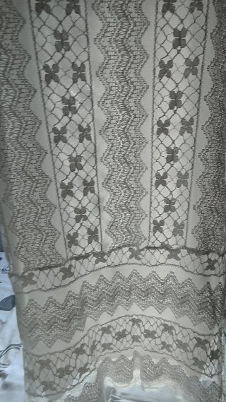 Vestido blanco encaje pompones