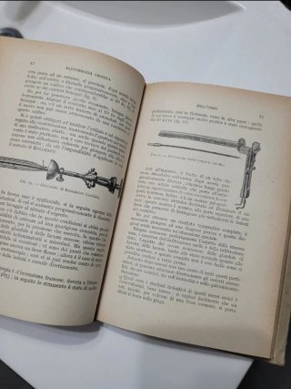Libro antico di medicina urologia Renault