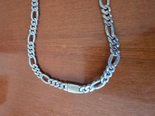 Conjunto Cadena y Pulsera Figaro en color Plata