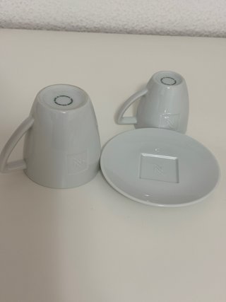Juego 2 tazas Nespresso + 1 plato