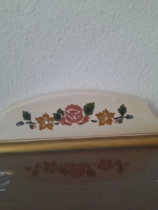 Mesita de noche de madera y mármol