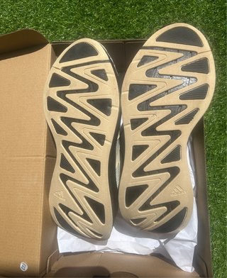 Zapatillas Adidas Adizero Aruku Beige/Negro
