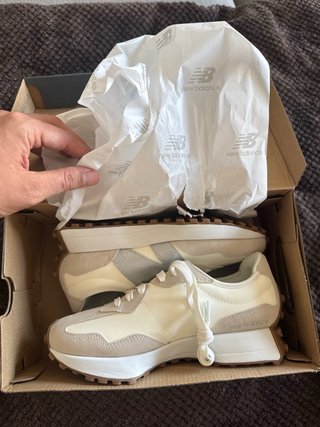 New Balance 327 Beige/Plata