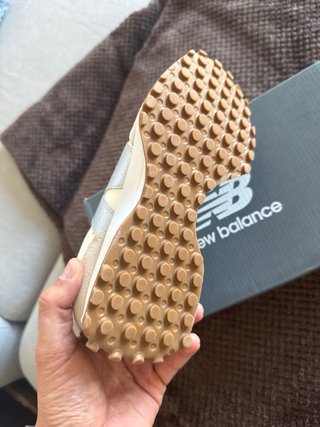 New Balance 327 Beige/Plata