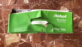 iRobot Roomba 960 WiFi + Base + Recambios