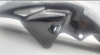 GUARDABARROS DELANTERO CARBONO YAMAHA R6 2003-2004