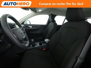 Volvo XC40 1.5 T2 Momentum Core 2WD