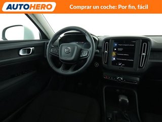 Volvo XC40 1.5 T2 Momentum Core 2WD