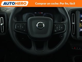 Volvo XC40 1.5 T2 Momentum Core 2WD