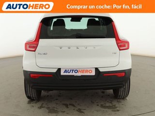 Volvo XC40 1.5 T2 Momentum Core 2WD