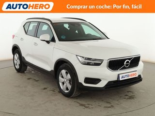 Volvo XC40 1.5 T2 Momentum Core 2WD