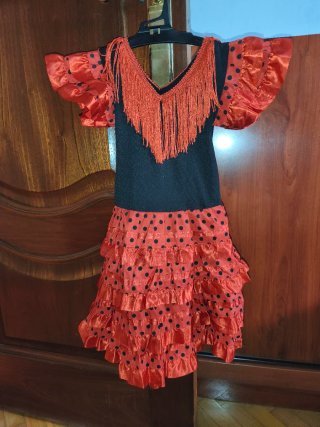 Vestido Flamenca Rojo y Negro talla 2