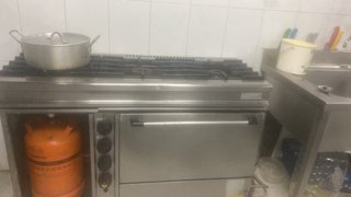 Cocina 3 hornillas y horno