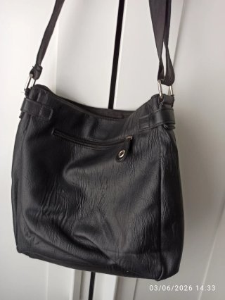 Bolso negro bandolera