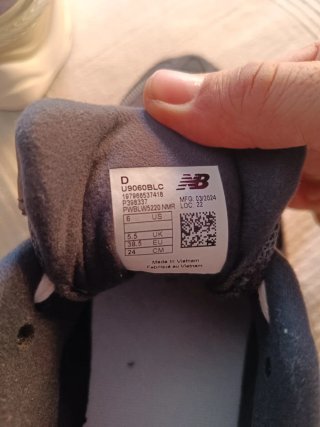 New Balance 9060 Negro/Gris