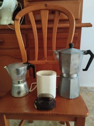 Lote 2 caffettiere + macinacaffè