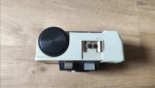 Fotocamere analogiche Kodak Instamatic e Tokura