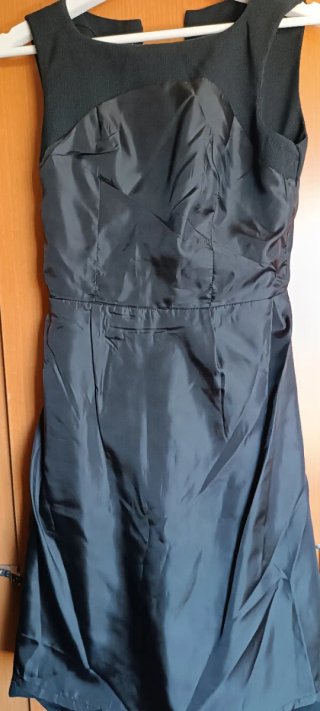 Vestido de invierno negro,con forro por dentro