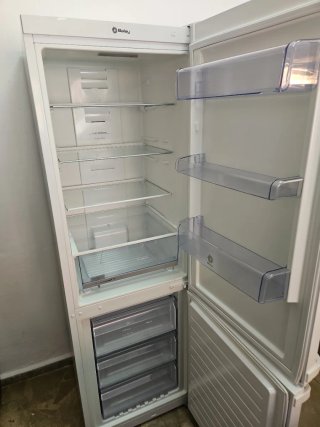 Nevera blanca Beko segunda mano