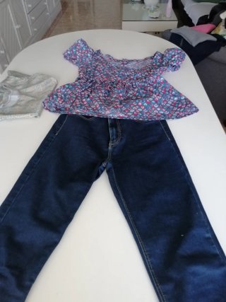 Conjunto Zara: Blusa y Pantalón Vaquero