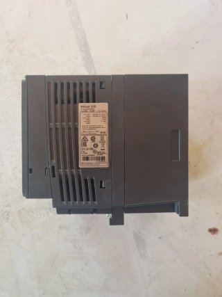 Variador Schneider Electric Altivar Machine ATV320