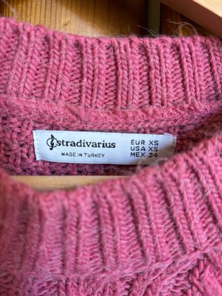 Jersey Stradivarius rosa punto trenzado