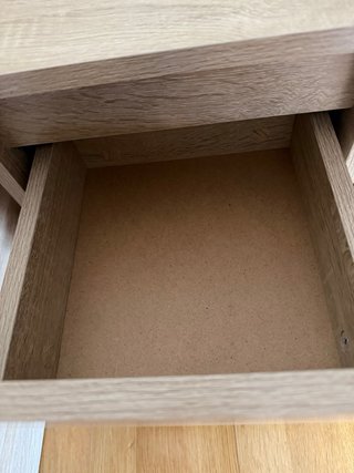 Mesitas de noche de madera, son dos mesillas