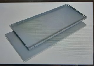 Scaffali metallici, varie misure, a partire da 7 euro