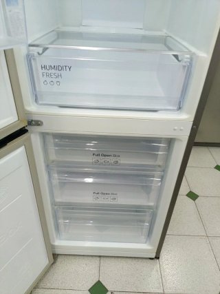Nevera combi Samsung plateada 185/60cm A++ garanti