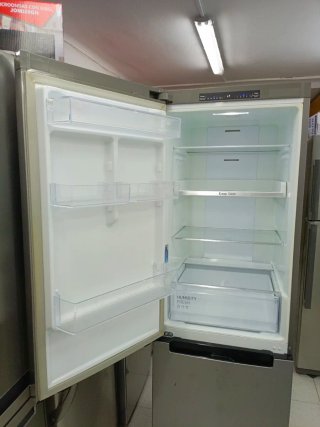 Nevera combi Samsung plateada 185/60cm A++ garanti