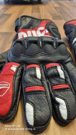 Guantes Ducati Sport C4 Moto
