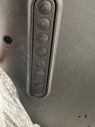 Soporte Móvil para TV con monitor y mando incluido