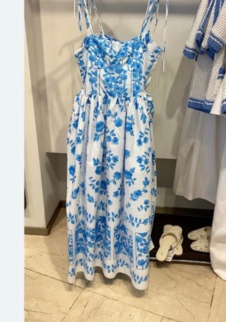 Vestido Zara floral azul talla XL