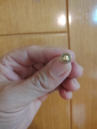 Pendientes oro 18 Versa nuevos de fabrica
