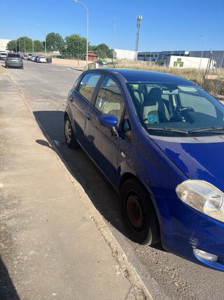 FIAT Punto 2007, 70cv, 218000km, bien mecanica