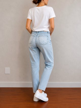 Jeans Bershka Mom Fit Claros Rotos