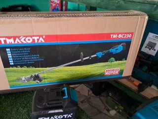 Decespugliatore a doppia batteria 88V 8000mAh