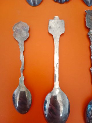 Set di 11 cucchiaini da collezione
