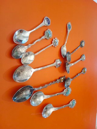 Set di 11 cucchiaini da collezione