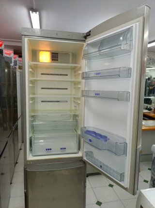 Nevera combi Whirlpool 200/60cm A+ con garantia