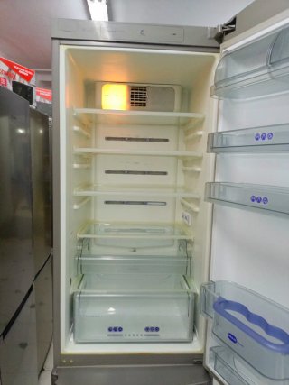 Nevera combi Whirlpool 200/60cm A+ con garantia